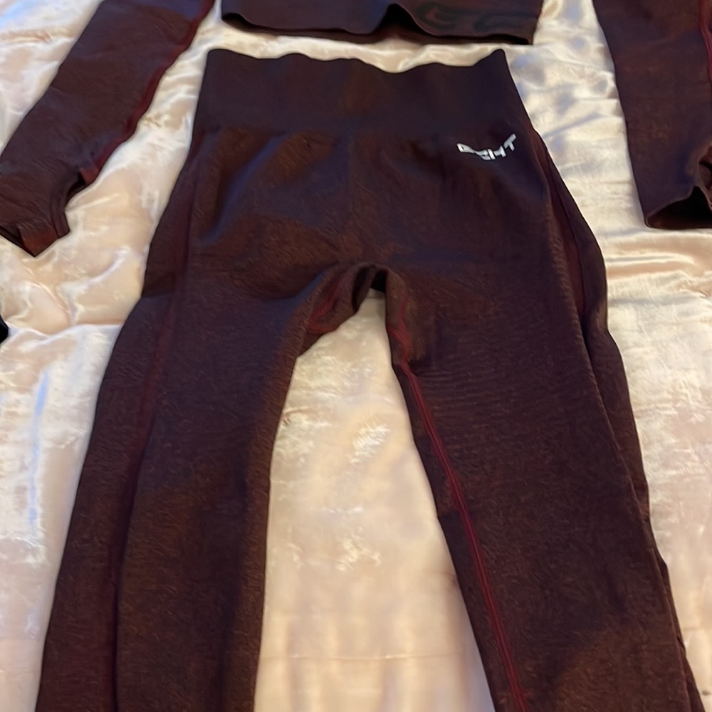 ECHT workout set - Picture 2 of 3
